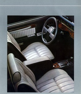 1985 Dodge 600-05.jpg